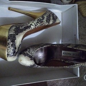 Snake stilettos